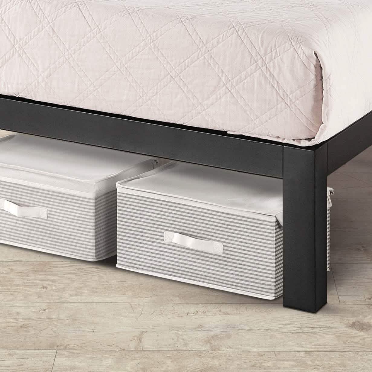 NArt37 - Metal Baby Bed