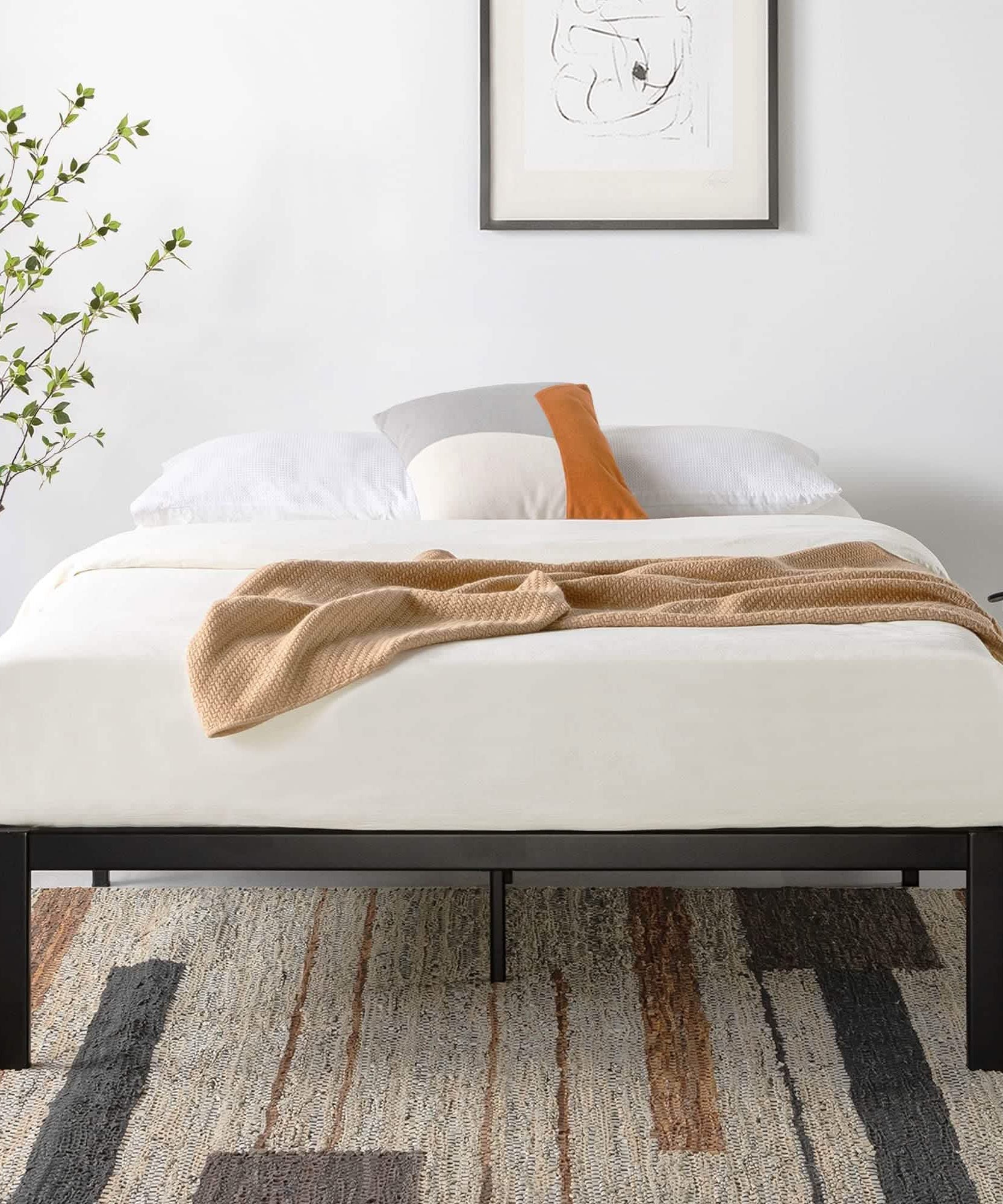 NArt37 - Metal Baby Bed