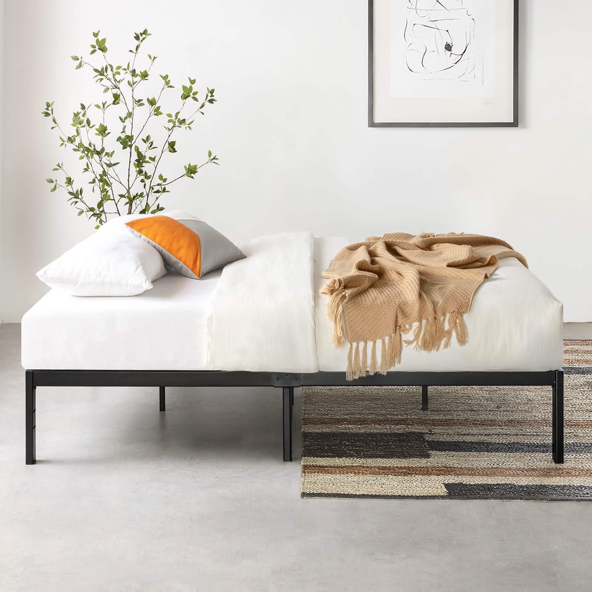NArt37 - Metal Baby Bed