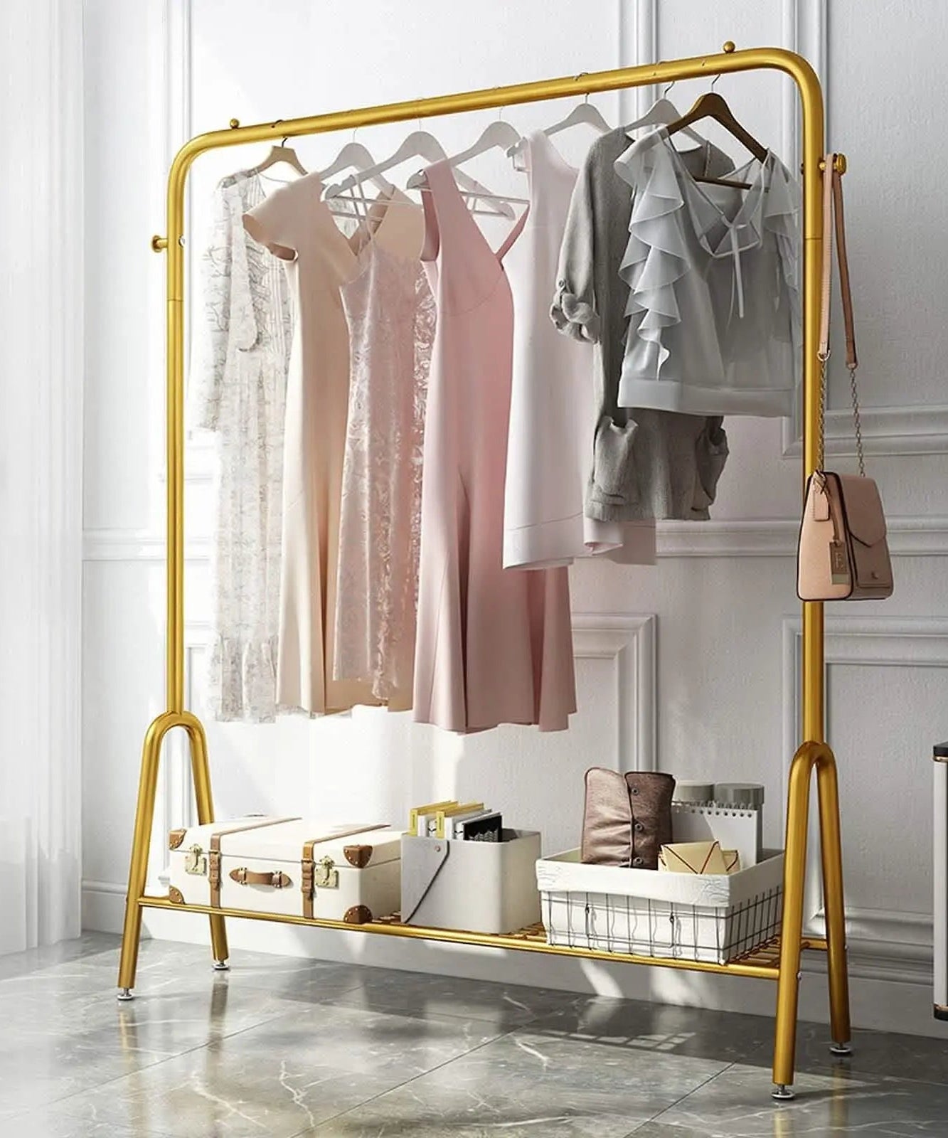 NArt42 - علاقة ملابس معدن برف