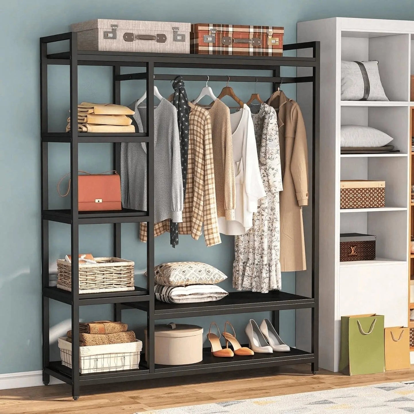 NArt53 - Parfov Clothes Hanger