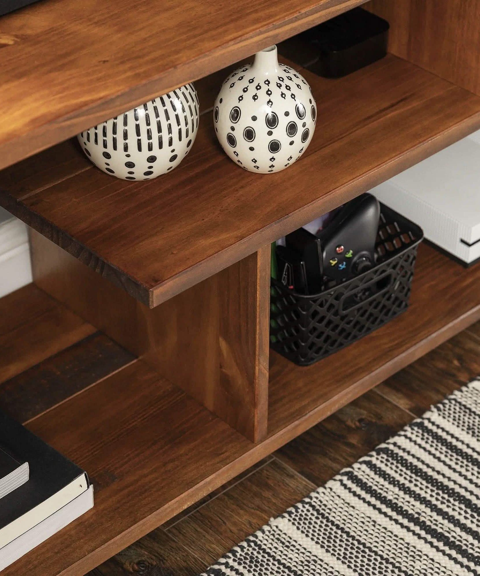 تسوق الأن من هومكس  ترابيزة تليفزيون 130*35*60 سم - ROD210 بأفضل سعر وأفضل جودة 