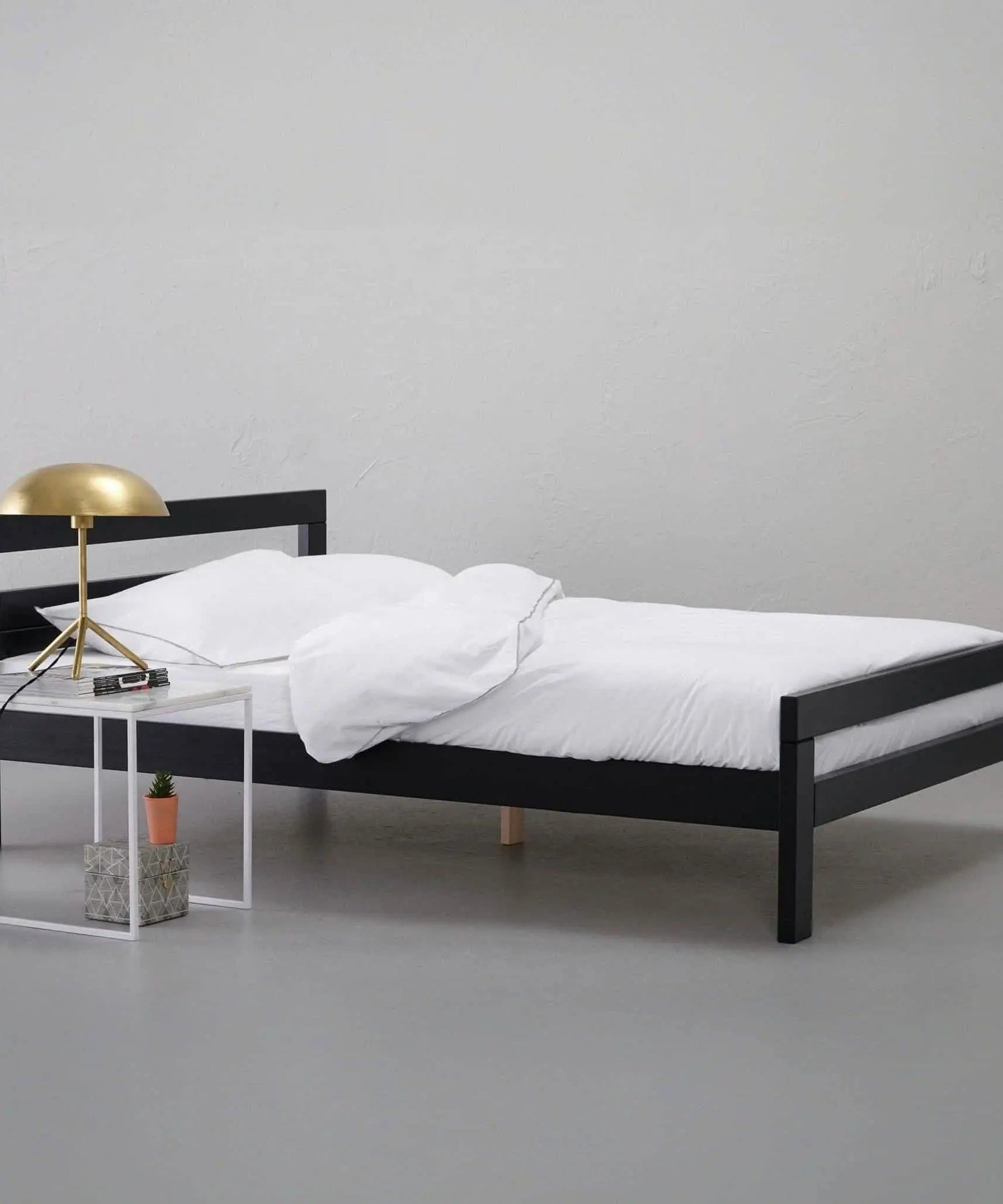 NArt100 - سرير معدن