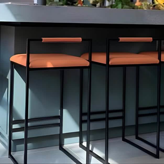 NArt261- كرسي بار معدن و جلد