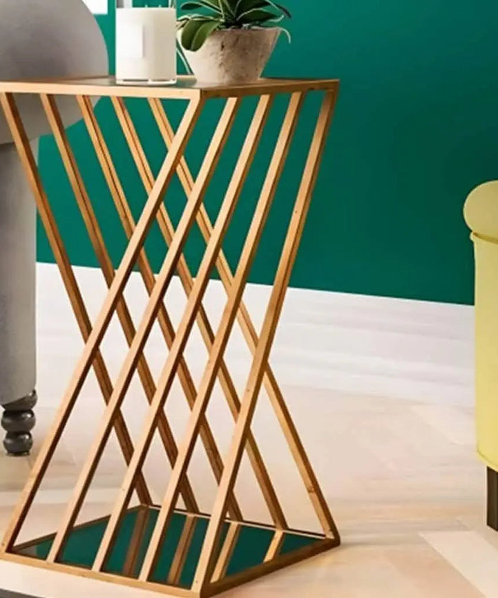 NArt123- Metal table with glass top