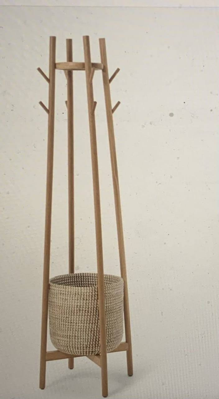 ART.W.AW 000004 - علاقة  ملابس