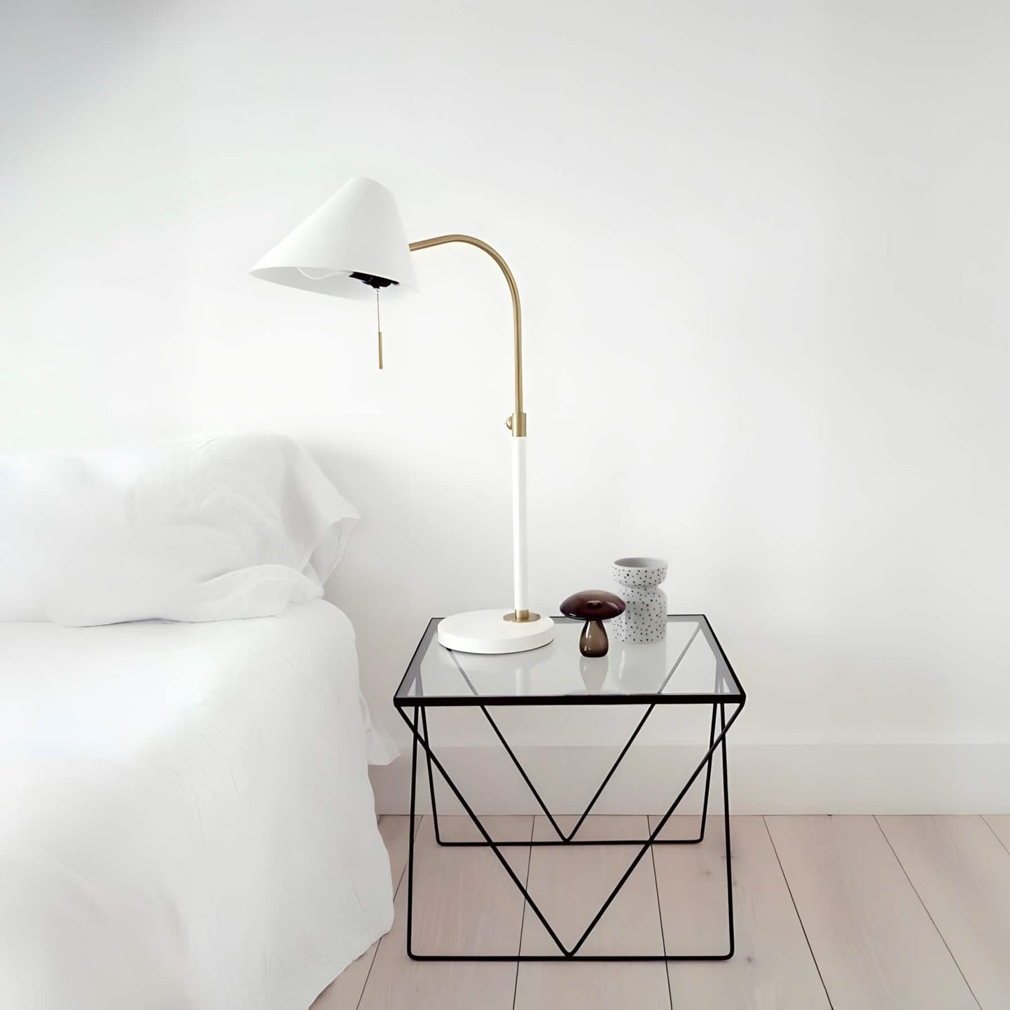 NArt245 - Metal chest of drawers