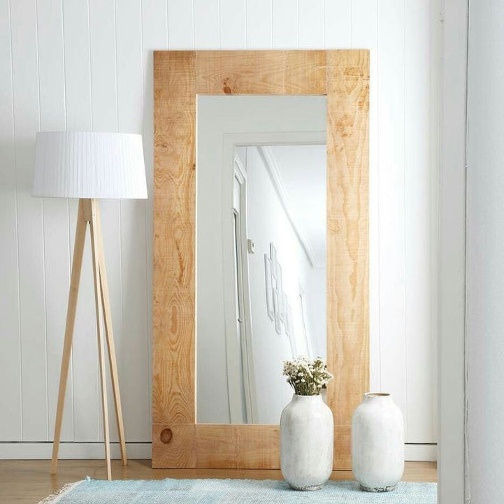 ART.W.AW.20426 - Stand mirrors