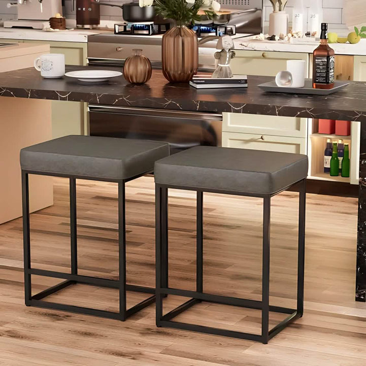 NArt266 - Metal and leather bar chair