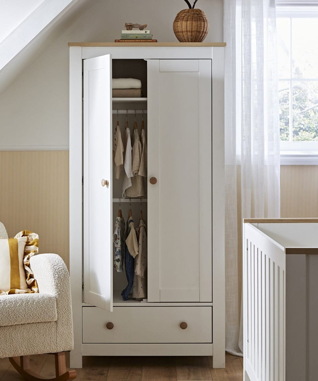 غرفة اطفال كاملة