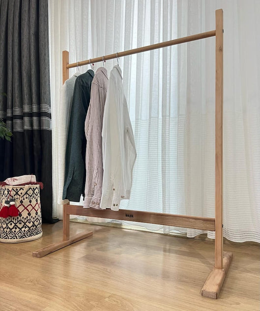 استاند ملابس خشب طبيعي