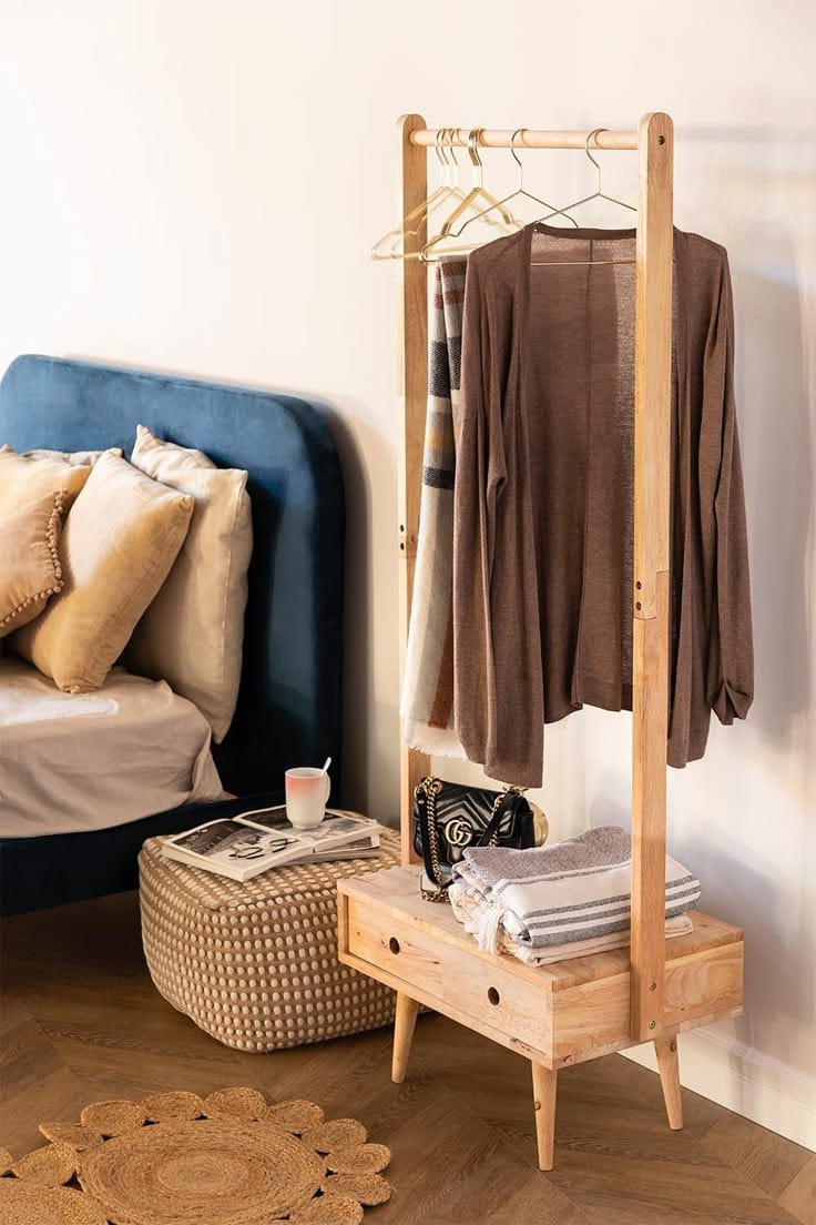 استاند ملابس خشب طبيعي