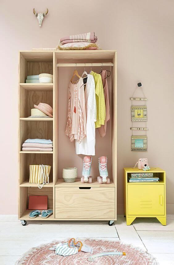 استاند ملابس خشب طبيعي