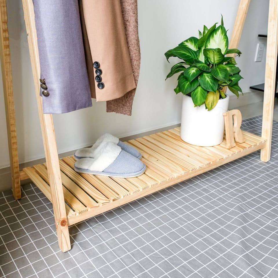 استاند ملابس خشب طبيعي