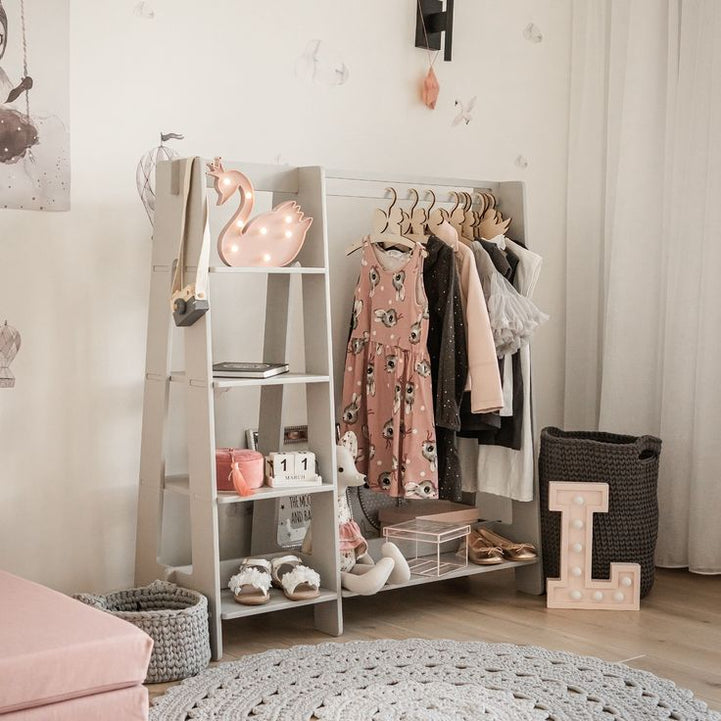 Baby clothes stand