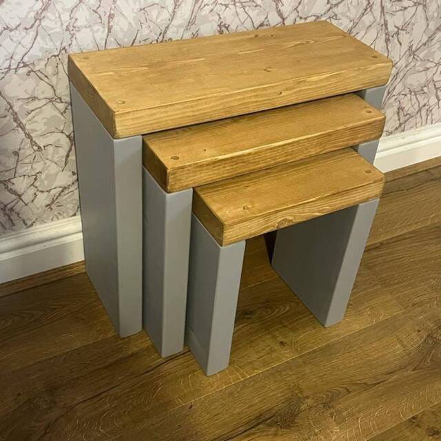 ثلاث ترابيزات متداخلة